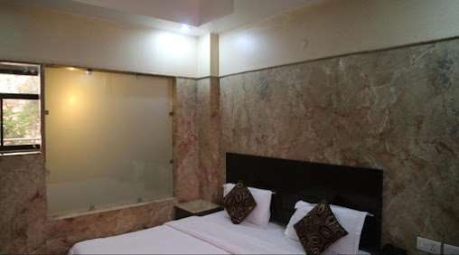 Maank Hotel