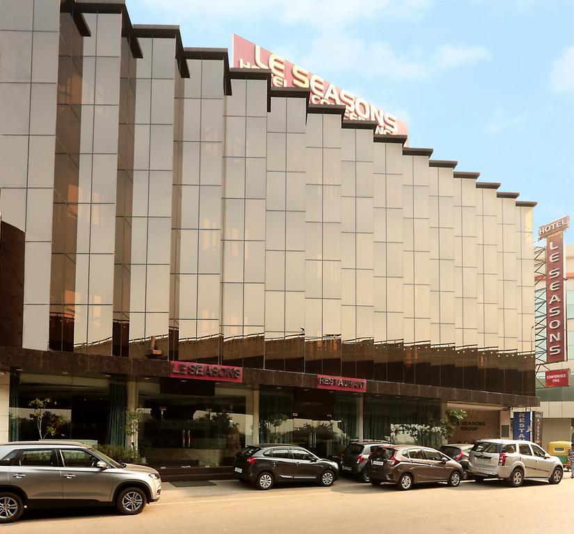 Hotel Airport Le Seasons