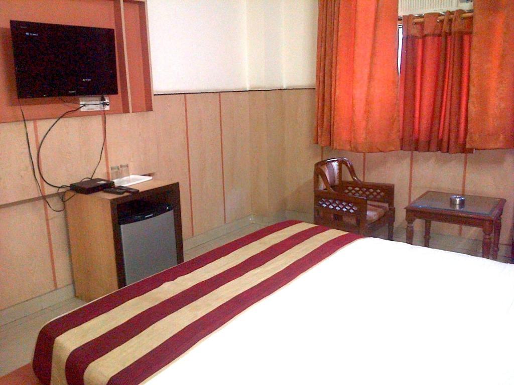 S.p.b 87 Hotel Delhi (National Capital Territory of India)