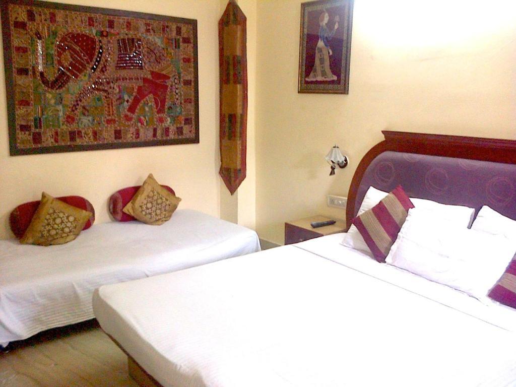 S.p.b 87 3* Delhi (National Capital Territory of India)