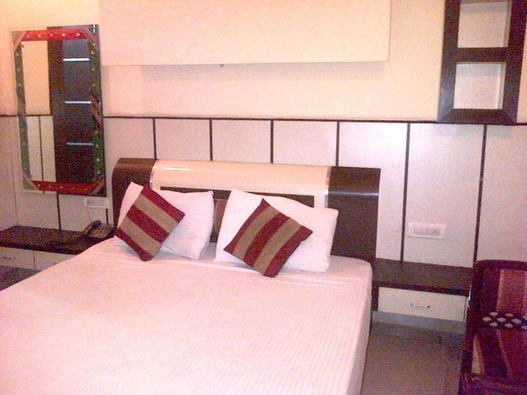 S.p.b 87 Hotel Delhi (National Capital Territory of India)