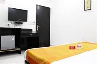Oyo Premium Hari Nagar