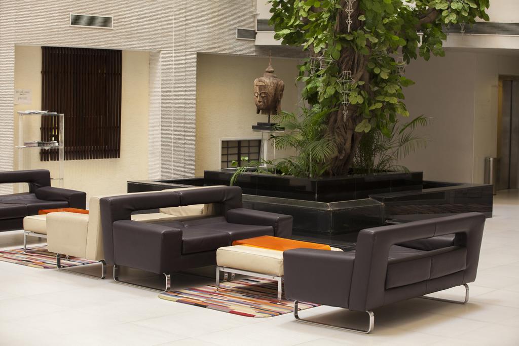 Avalon Courtyard Hotel 4*