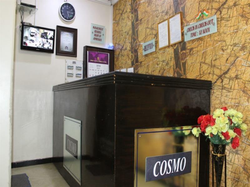 Hotel Cosmo - Karol Bagh 3*