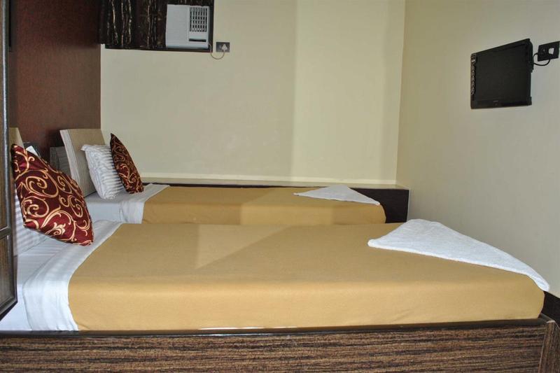 Cosmo - Karol Bagh Hotel