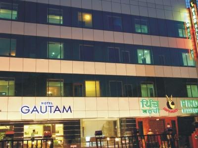 Gautam Deluxe 3*