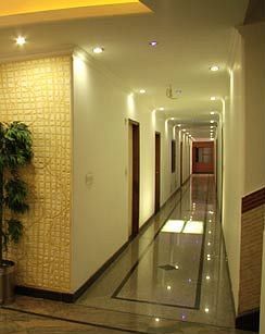 Airport Le Seasons 4*