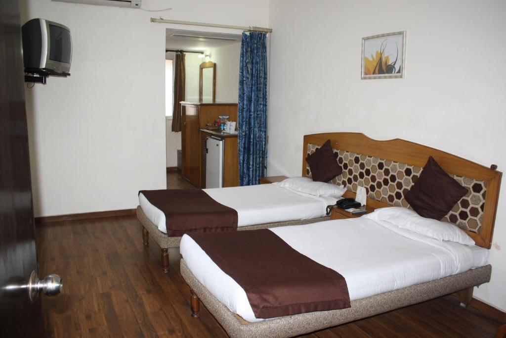 Hotel Gautam Deluxe