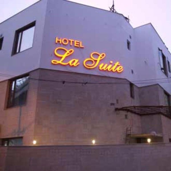 La 4*
