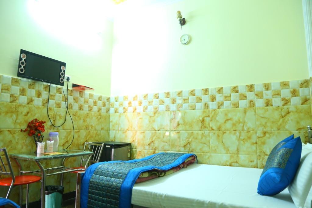 Guest house Ayesha Palace