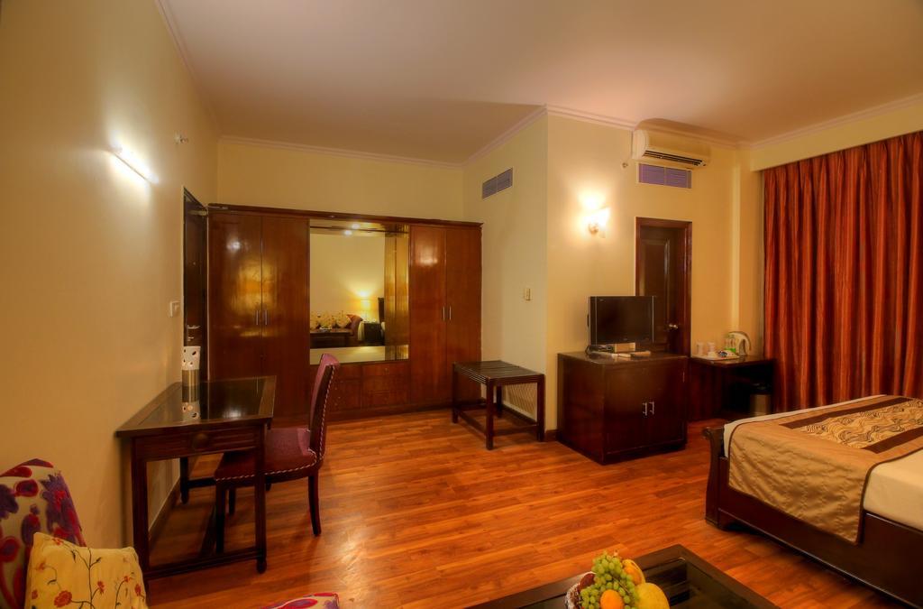 The Claremont & Convention Centre Hotel 3*