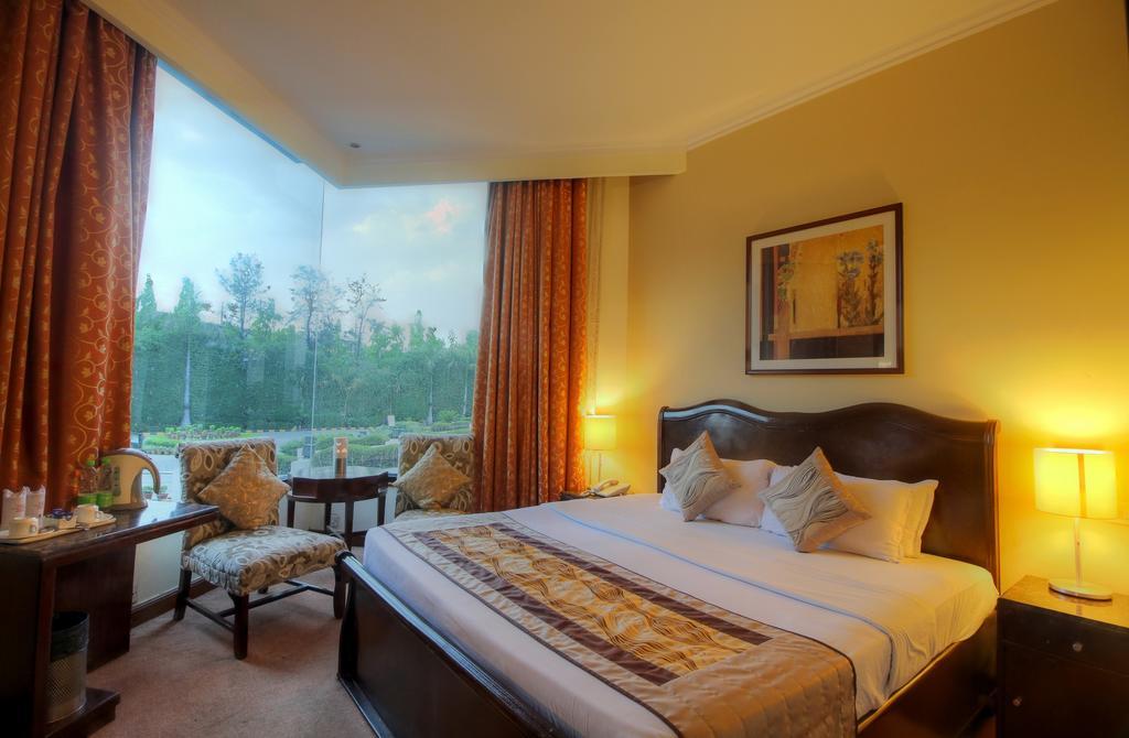 The Claremont & Convention Centre Hotel New Delhi