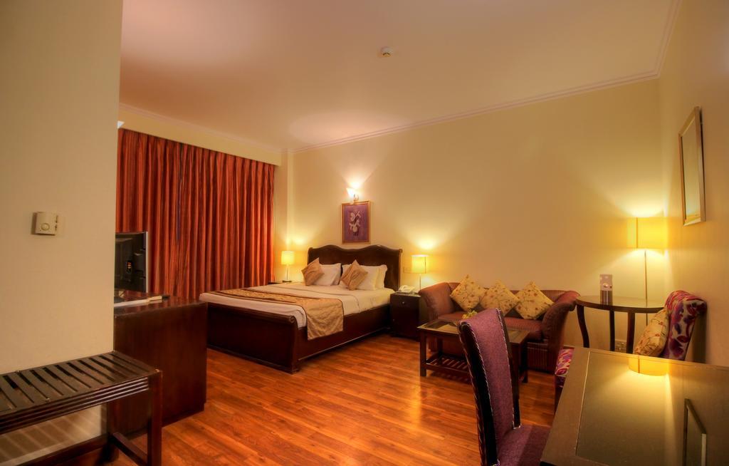 Hotel The Claremont & Convention Centre New Delhi