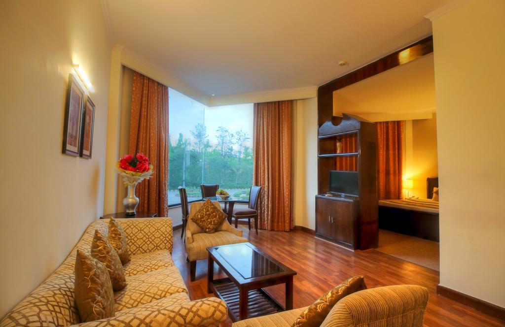 Hotel The Claremont & Convention Centre New Delhi
