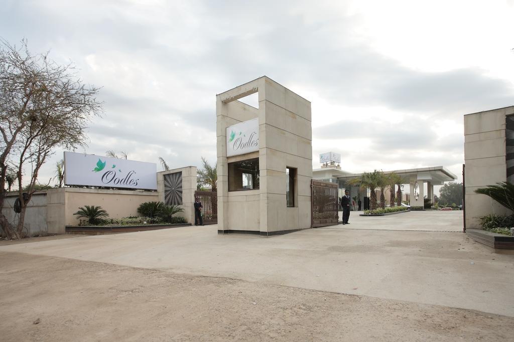 Hotel Oodles New Delhi