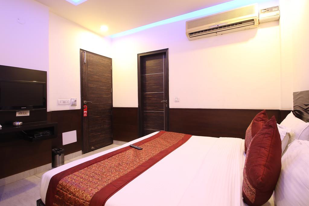 Hotel Hill Palace -near Karol Bagh Metro Station Delhi (National Capital Territory of India)