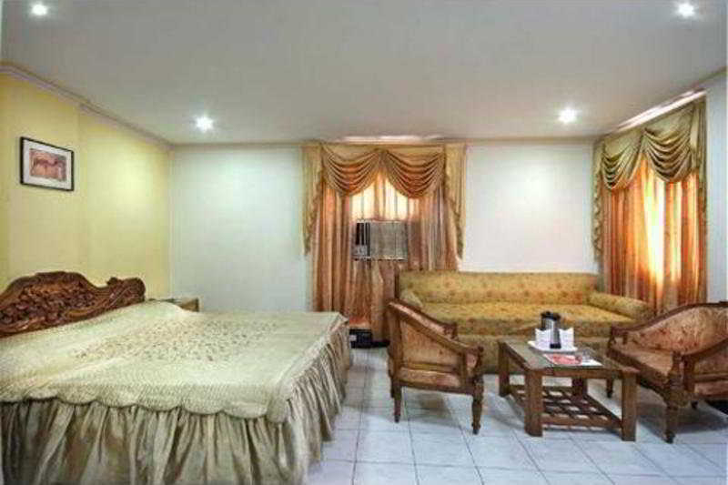 Fabhotel Le Heritage Karol Bagh