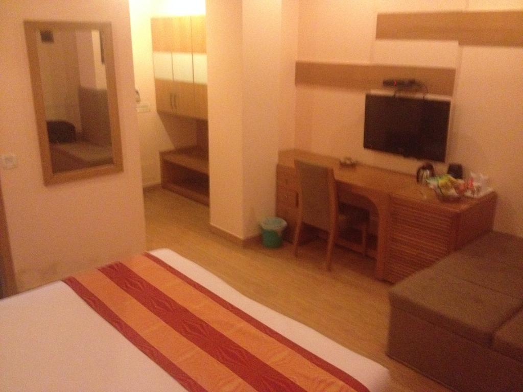 Hotel The Crest 3*