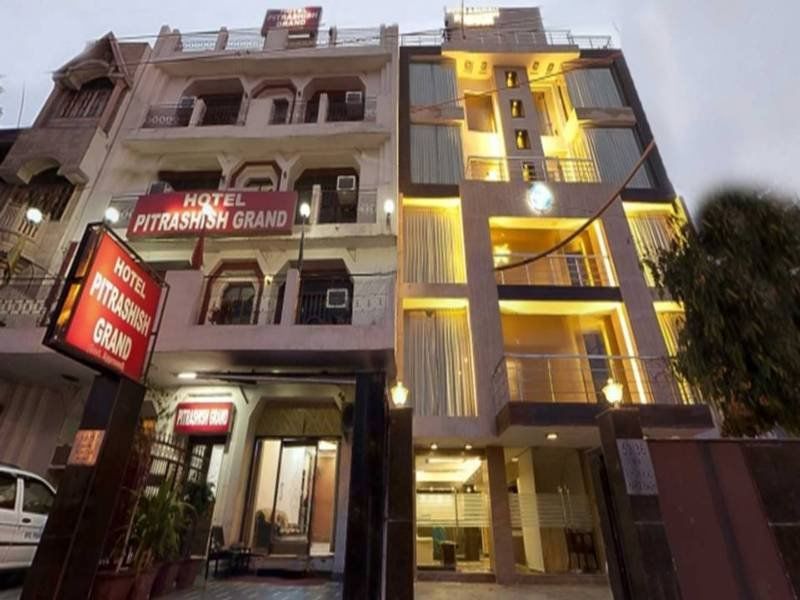 Hotel Pawan Plaza Near Blk-Max Hospital Hotel
