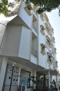 Indira International 2*