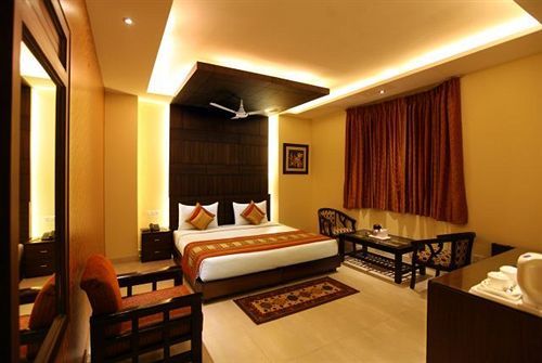 Airport Le Seasons Hotel