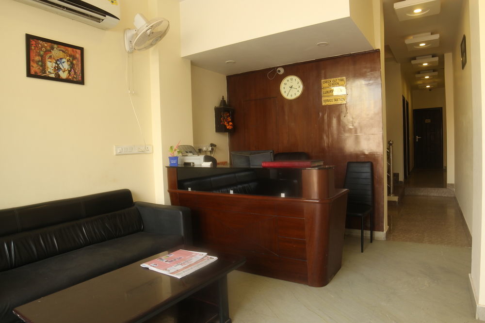 Clayton Near Igi Airport Delhi Hotel 3*
