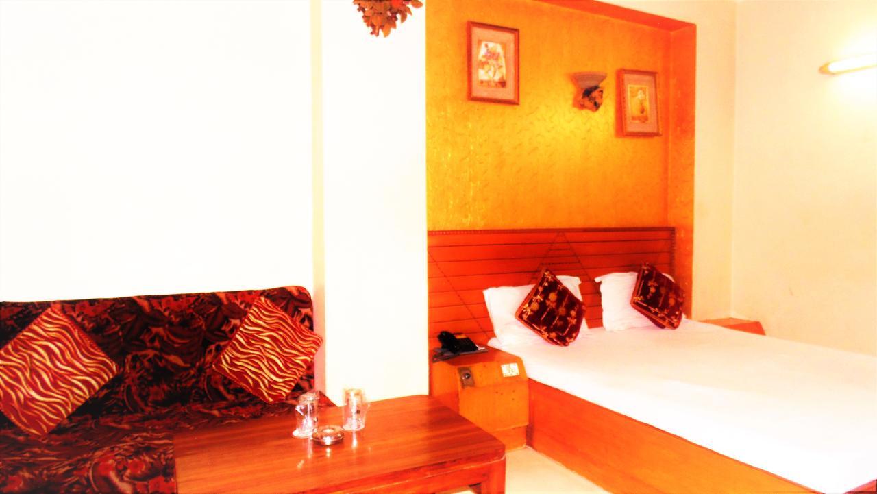 Maharaja Continental Hotel 2*