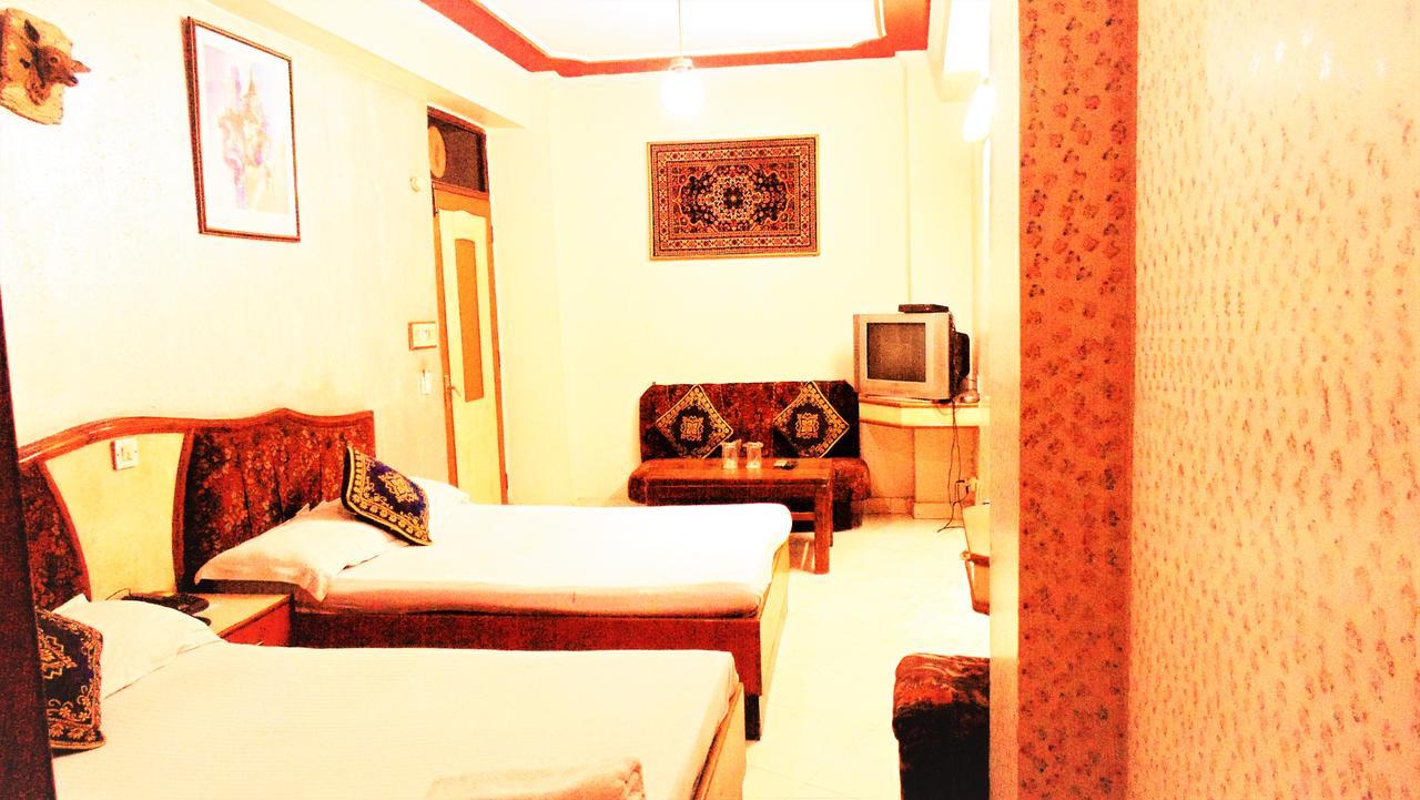 Maharaja Continental Hotel 2*