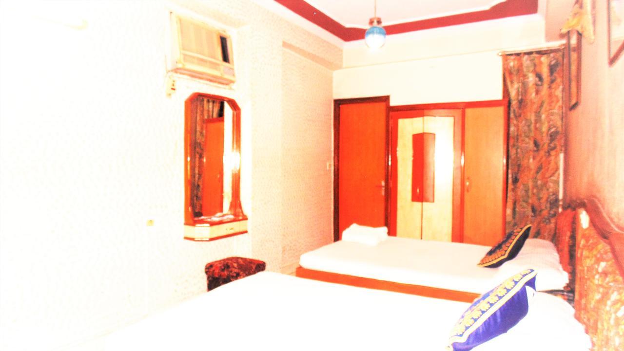 Hotel Maharaja Continental 2*