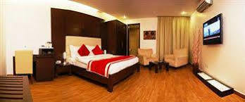 La Hotel New Delhi