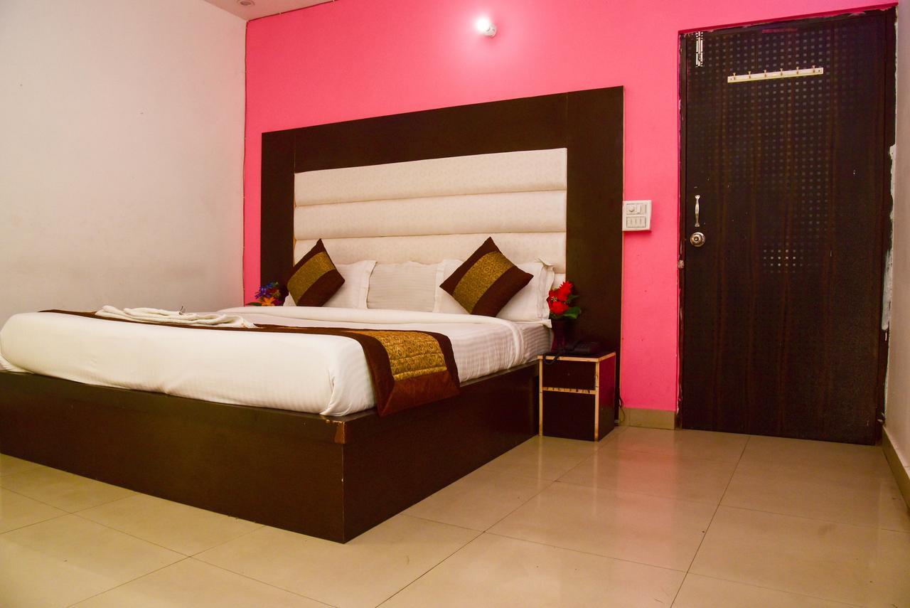 Rudraksha Plaza 3* Samalkha