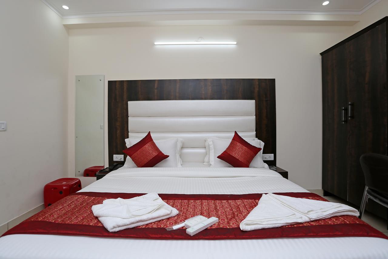 Rudraksha Plaza 3* Samalkha