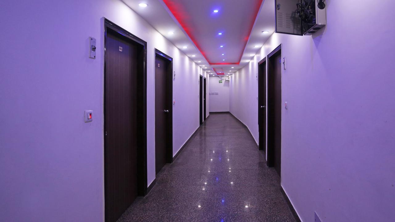 Hotel Fabhotel Luck Residency Delhi Airport Nova Deli