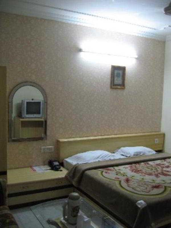 The Crest 3* Delhi (National Capital Territory of India)