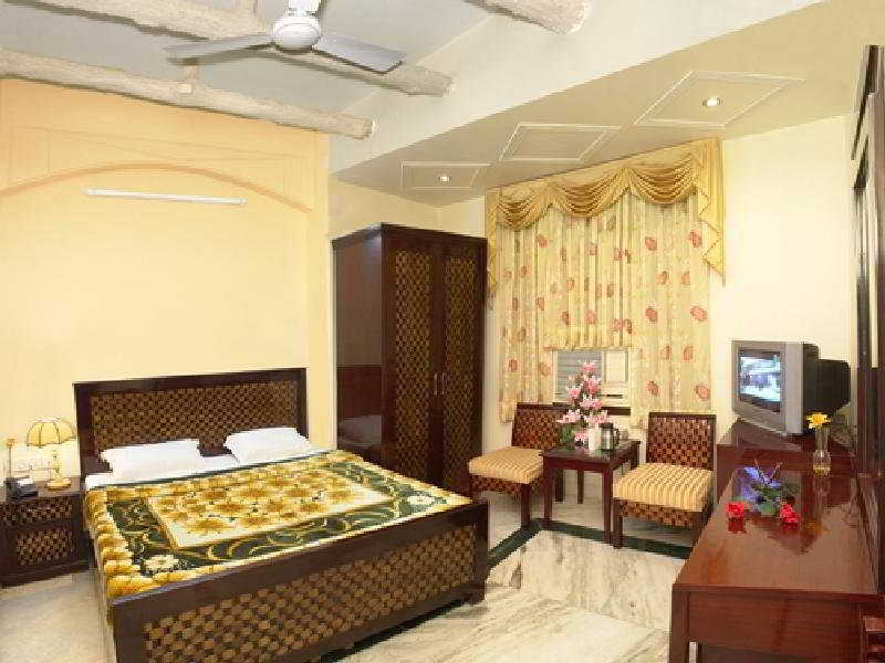 Vishal Heritage 3*