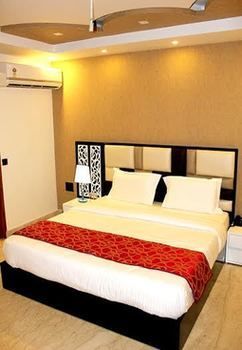 Palazzo 4*