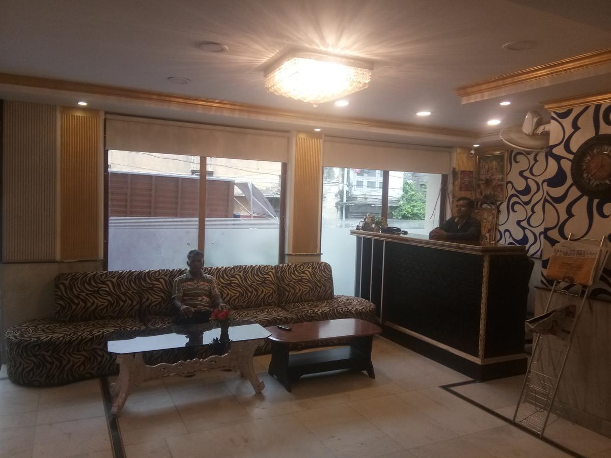 Kanishka Palace Hotel