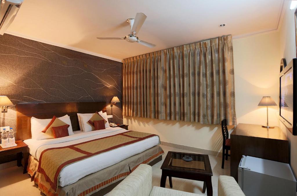 The Class, Delhi Airport Hotel