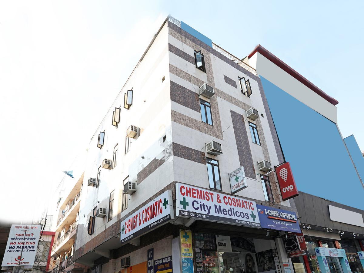Hotel Oyo 4882 Golden Park