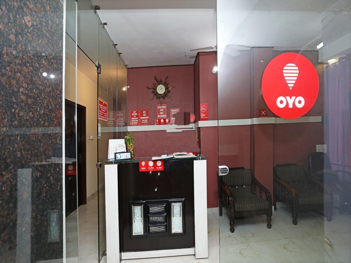 Oyo 4882 Golden Park
