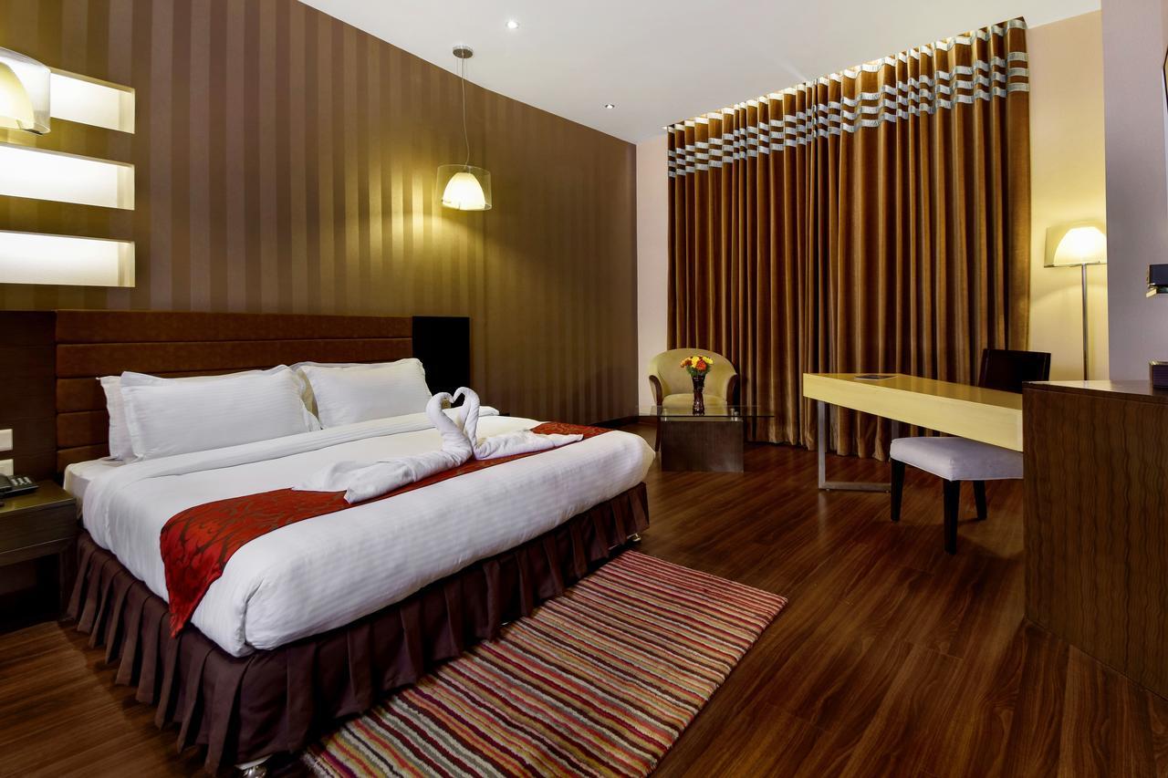 Hotel Five Elements Delhi- North Avenue 4*