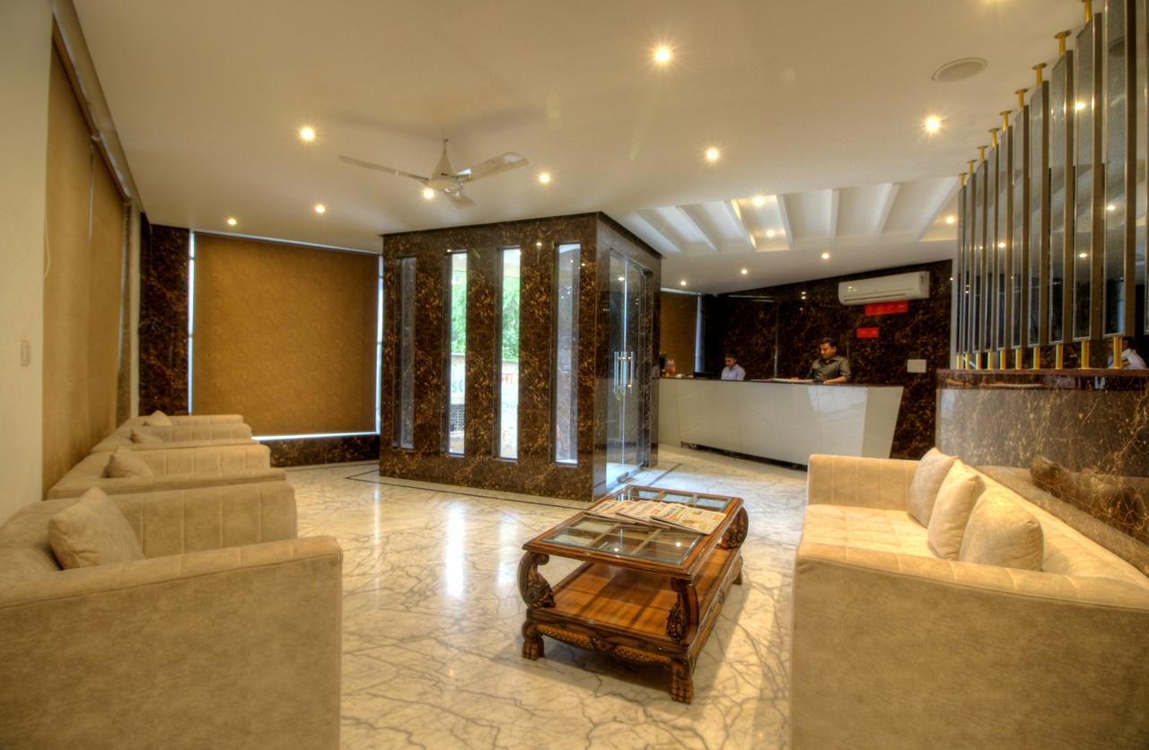 Hotel Almati - Near Delhi Airport