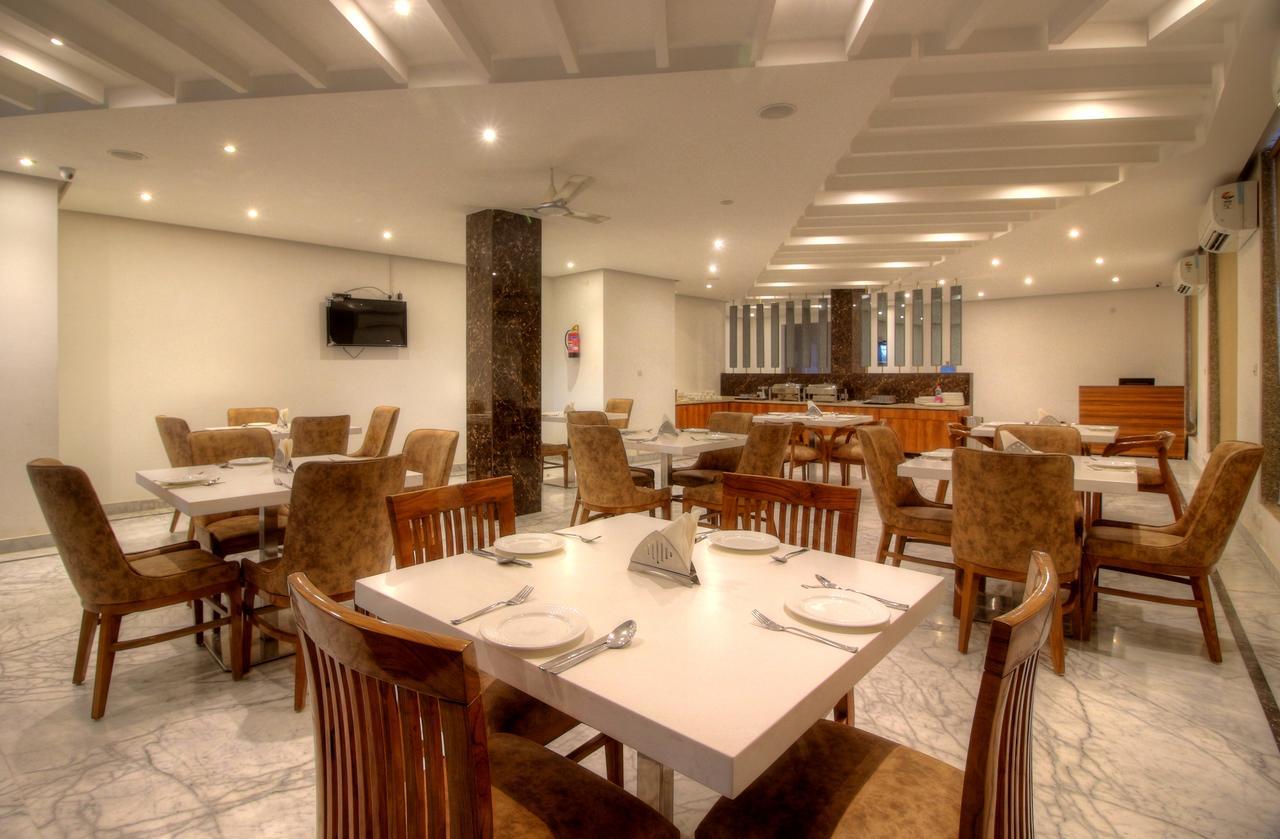 Hotel Almati - Near Delhi Airport