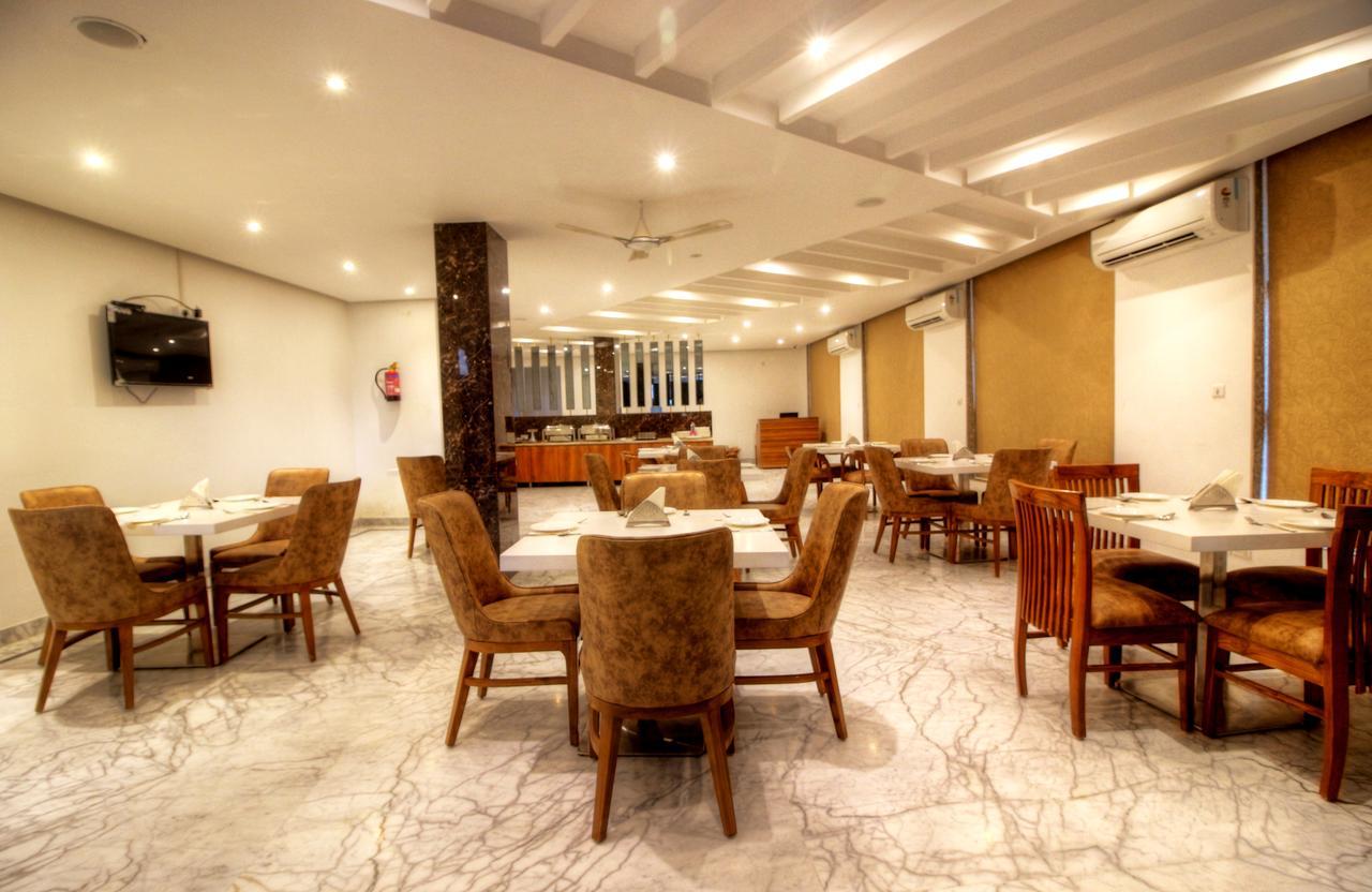 Almati - Near Delhi Airport 3*