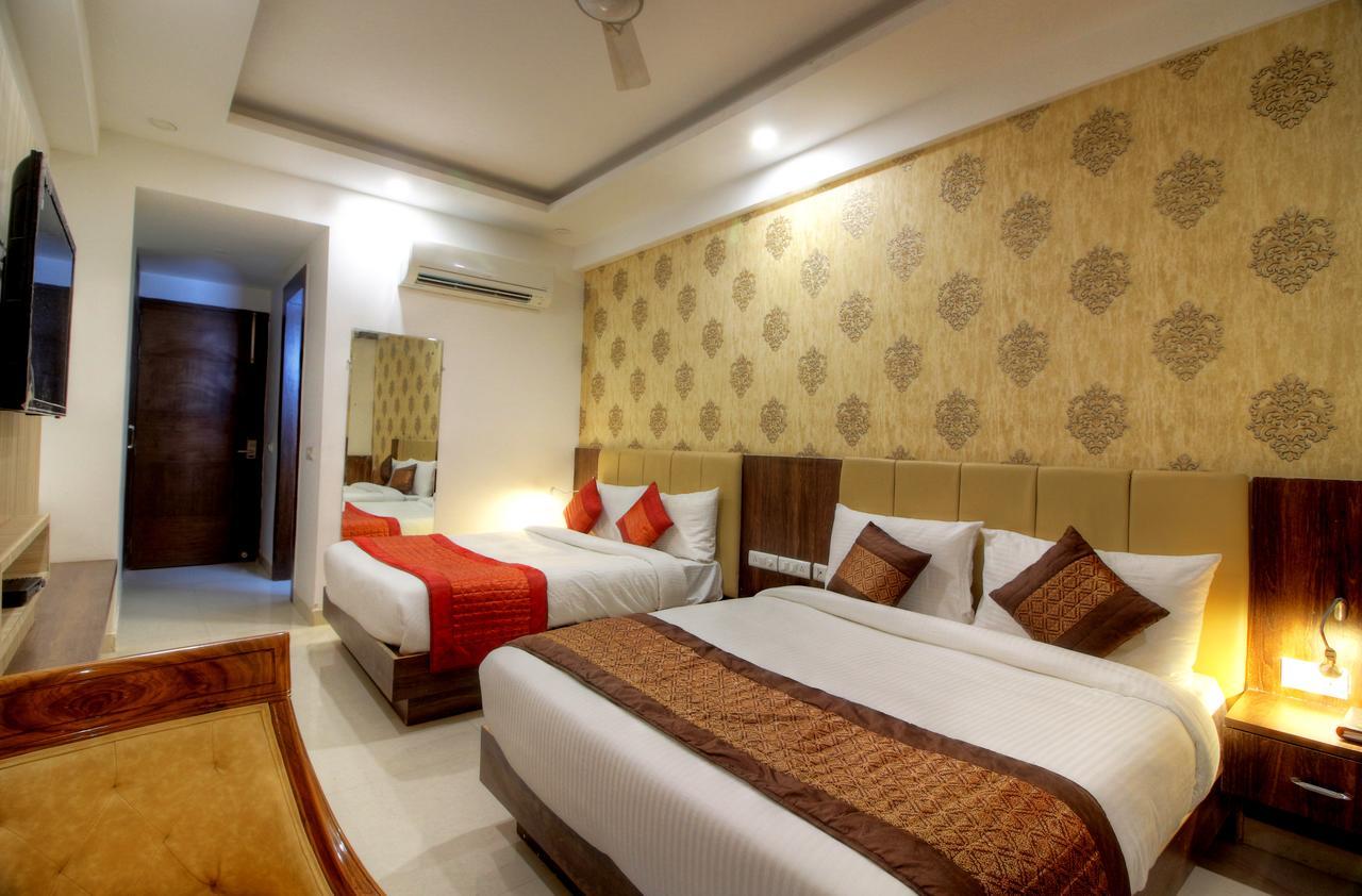 Almati - Near Delhi Airport Hotel