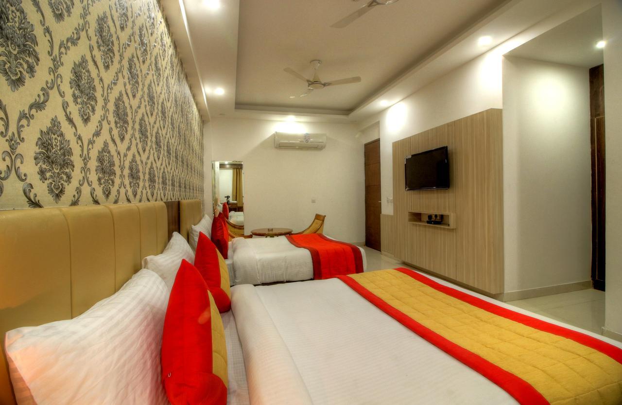Almati - Near Delhi Airport