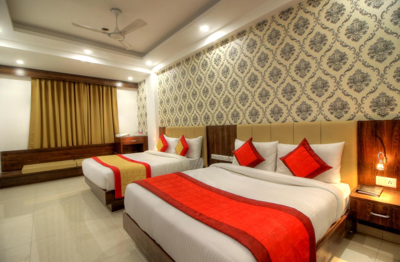 Almati - Near Delhi Airport Hotel