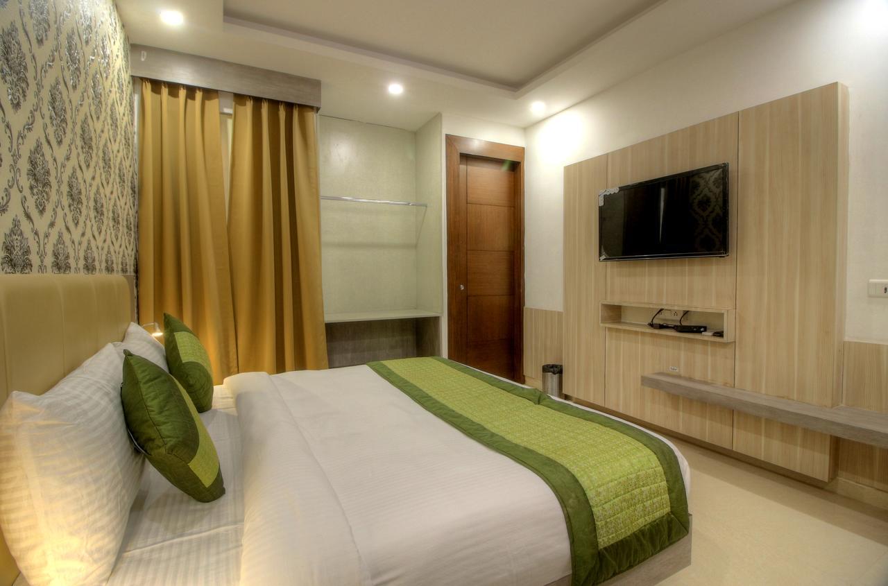 Hotel Almati - Near Delhi Airport Nova Deli