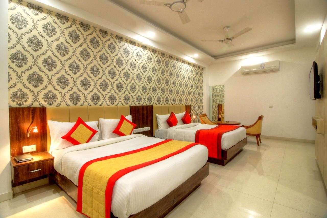 Almati - Near Delhi Airport