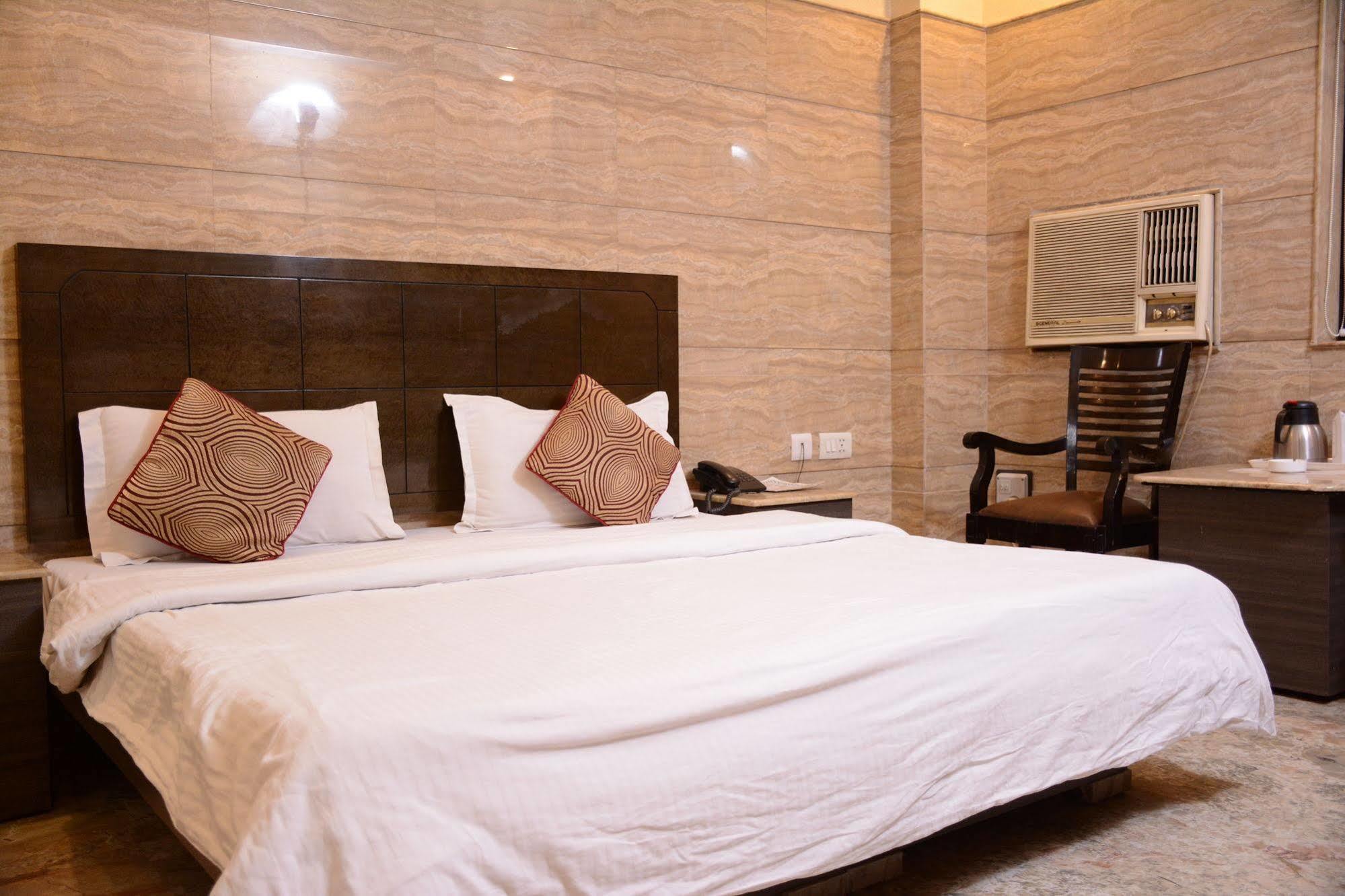 Maank 3* Delhi (National Capital Territory of India)